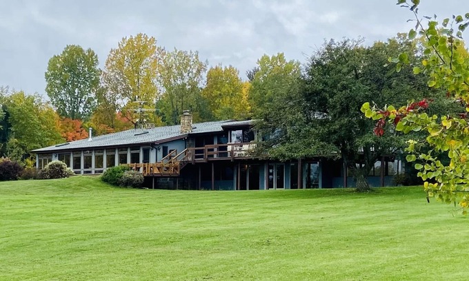 Schuyler Falls Maison | Private, spacious Adirondack Region home with view, perfect for family reunions!