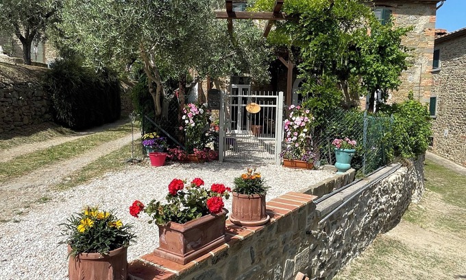 Tuoro sul Trasimeno Autre | Private Stone Cottage with Starlink & Lake Views - Remote Workers' Dream!