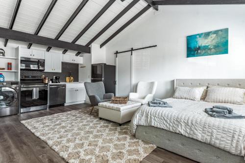 Thousand Oaks Appartement | Private Studio Oasis with Nature at Your Doorstep