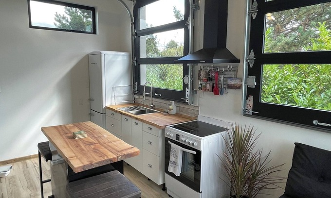 Fauntleroy Appartement | Private Studio w Peekaboo View