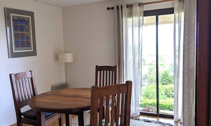 Monflanquin Appartement | Private suite in a deep French countryside village.