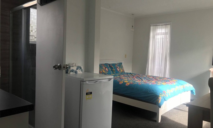 Somerville Appartement | Private Suite with Private Kitchen, Bathroom & Access