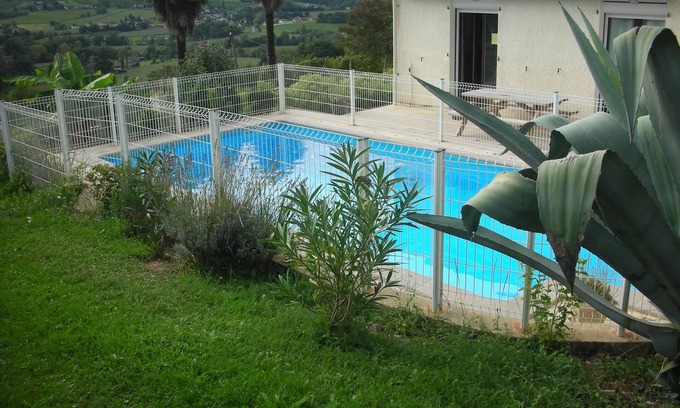 Cuqueron Cottage | Piscine privée - Vue panoramique Pyrénées