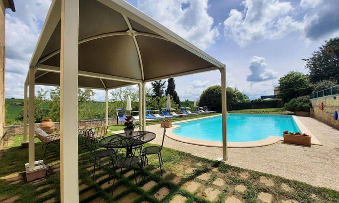 San Giovanni d'Asso Villa | Belle maison de vacances privée avec piscine privée, climatisation, WIFI, TV, terrasse