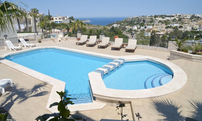 Mellieħa Heights Villa | Appartement villa privée avec piscine incroyable et une vue magnifique
