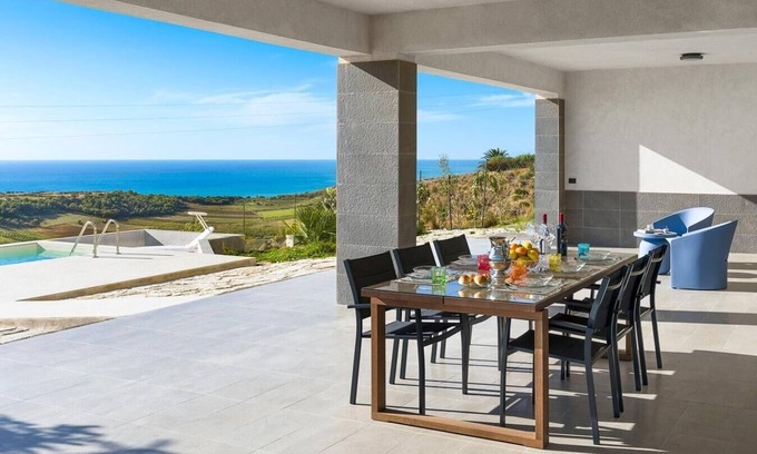 Montallegro Villa | Private villa with swimming pool in Sicily