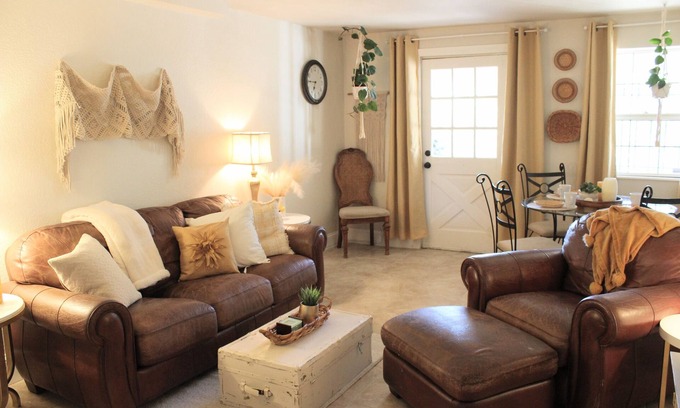 Briargate Autre | Private, Walkout Boho Basement Beyond the Bridge - Farm Property 5 min from I-25