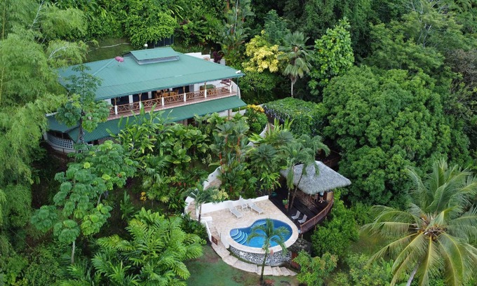 Savegre Maison | Private waterfall, Gated, Near Dominical