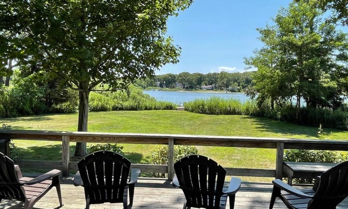 Southold Maison | Private Waterfront home Dock Kayak walk to Southold, near Greenp