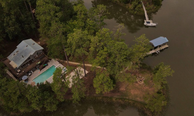 Ware Maison | Propriété très privée au bord de l'eau