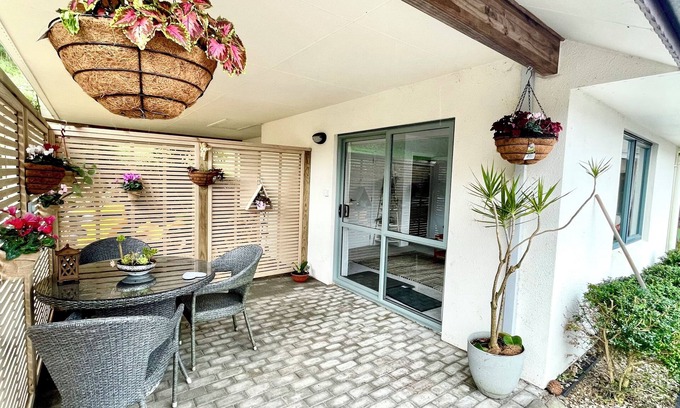 Tauriko Maison | Private West Wing Apartmentnconvenient to City but Semi Rural Location
