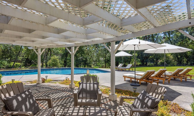 Santa Rosa Maison | Private Wine Country Oasis On 2 Acres w/ Pool, Spa, Creek & Vineyard