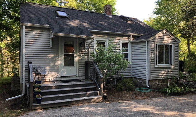 Westerly Cottage | Tranquille et privé situé Beach Cottage Escape!