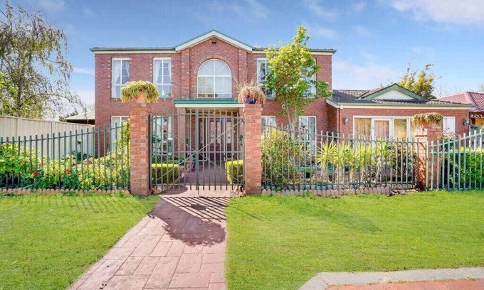 Narre Warren South Maison | Prized Home Away from Home in Enviable Location