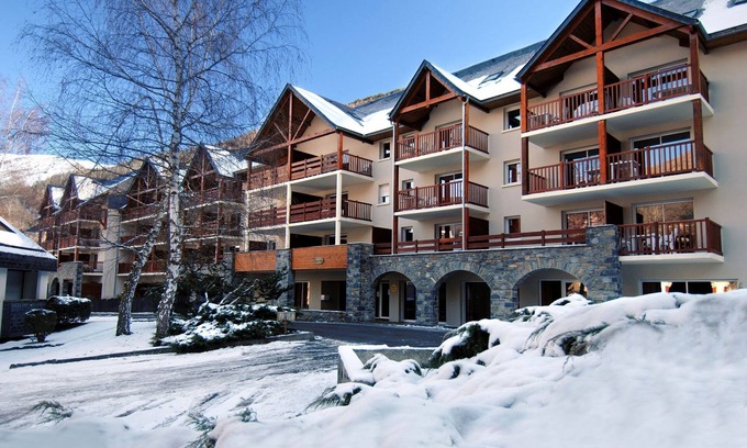 Saint-Lary-Soulan Copropriété | Proche du téléphérique! Appartement cosy et équipé, piscine sur place