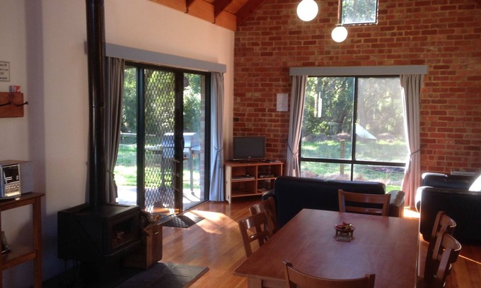 Waratah North Cottage | Prom Coast Holiday Lodge - Cottage 2