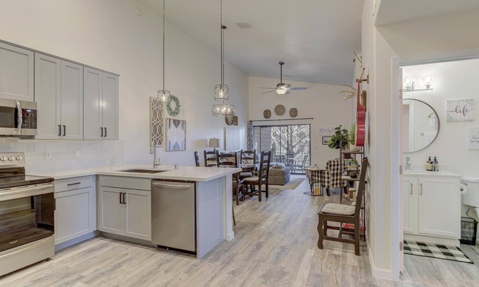 Payson Maison | PROMO 10%WEEKLY /15%MONTHLY DISCOUNT Modern Bear Lake Cabin -Complete Remodel🐻