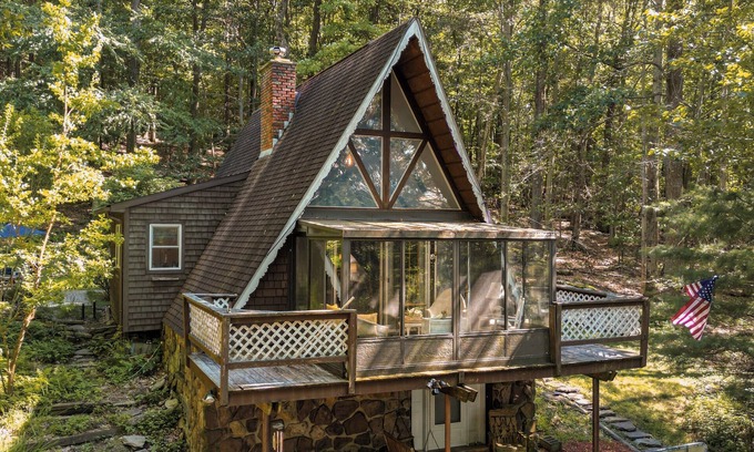 Shawanese Cabine | PROMO 5%WEEKLY/10% MONTHLY DISC Escape in our Rain-Forest in Frame Cabin-Retreat