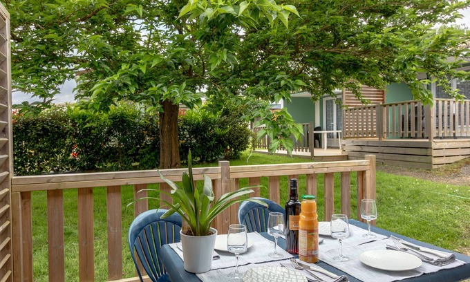 Mache Station Balnéaire | Property In A Holiday Village '2 - Gite T2 Eco' with Shared Pool, Private Terrace and Shared Garden