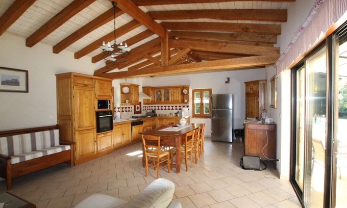 Biron Cottage | Propriété avec 2 maisons (10 et 4 personnes) et 2 piscines chauffées