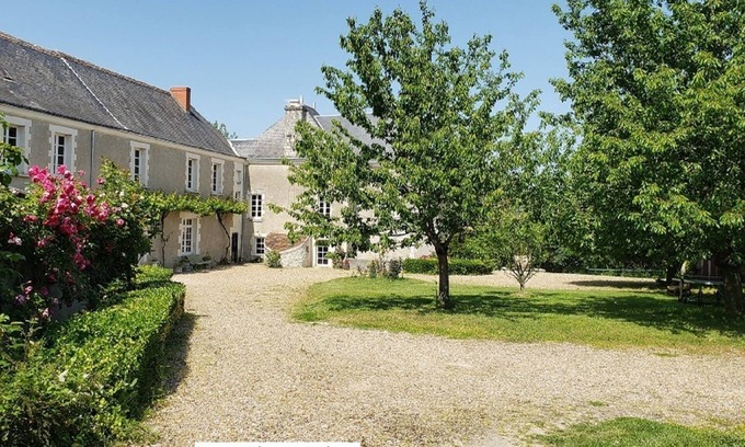 Buxeuil Maison | Propriété historique , avec piscine, proche Châteaux de la Loire et Futuroscope
