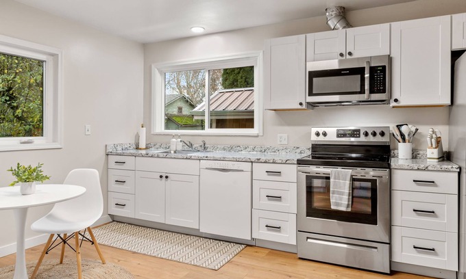 Lewiston Maison | Prospect Hacienda - River views and steps away from LCSC