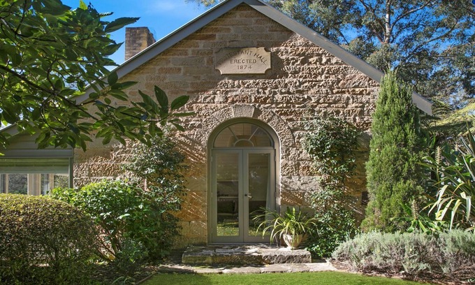Wildes Meadow Maison | Protestant Hall - Stay 3 Pay 2