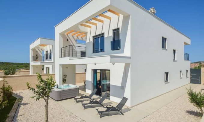 Jezera Maison | Prova 1 by Interhome