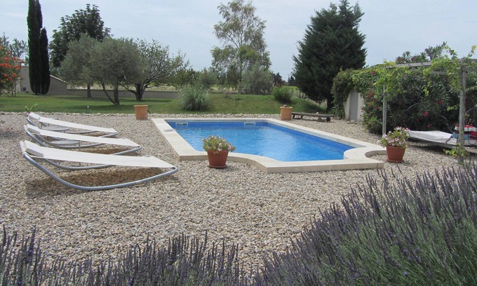 Jonquieres Appartement | Mas provençal dans un cadre exceptionnel avec piscine chauffée