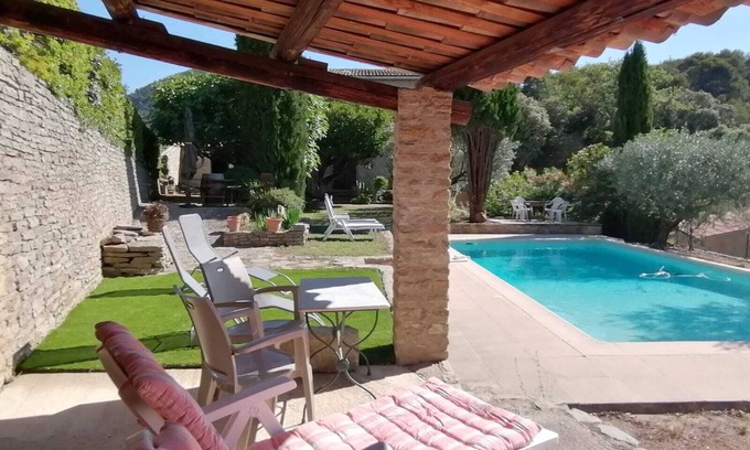 Merindol-les-Oliviers Maison | MAISON PROVENCALE avec piscine face au MONT VENTOUX