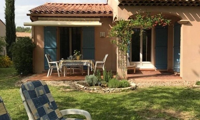 Pierrevert Villa | Charmante maison dans résidence privée, avec piscine à partager, Golf du Luberon