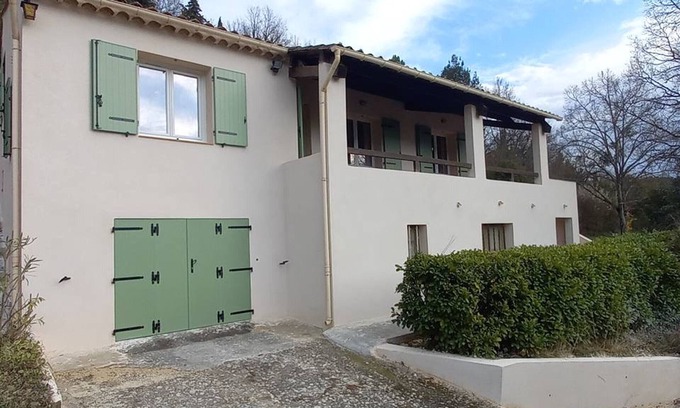 Riez Maison | Provençal villa with garden and parking for 4 near Riez center