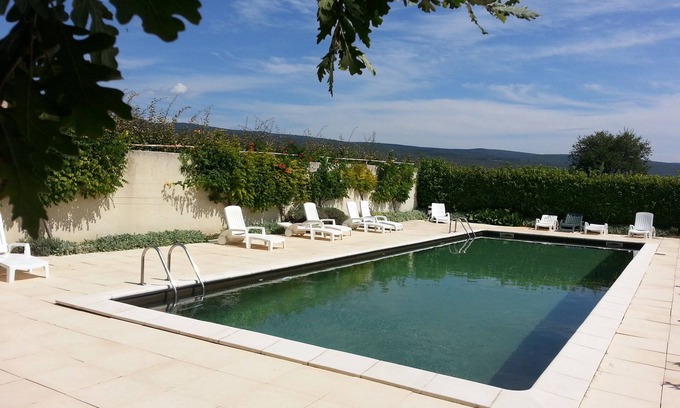 Flassan Lit Et Petit-Déjeuner | Provence, au pied du Mont Ventoux, dans un hameau au milieu des vignes