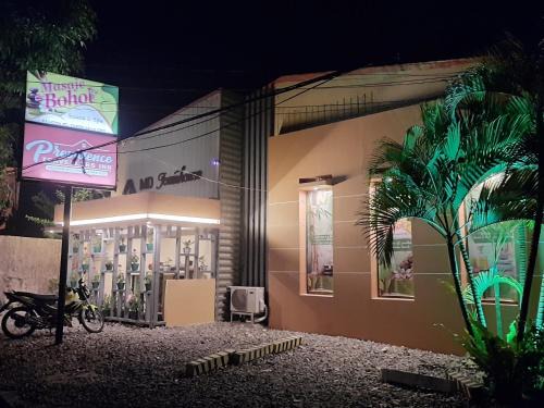Cogon Hôtel | Providence Travellers Inn & Spa