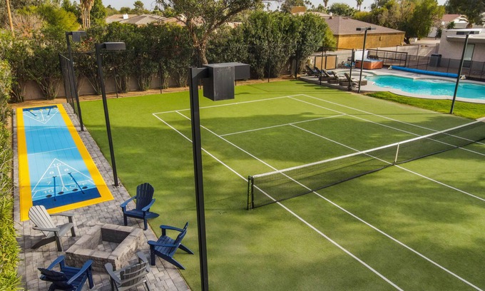 Tatum Place Maison | COURT DE TENNIS PRIVÉ, PISCINE EN SEL CHAUFFÉ LG, HOT TUB, RESORT BACKYARD @ SCOTTSDALE
