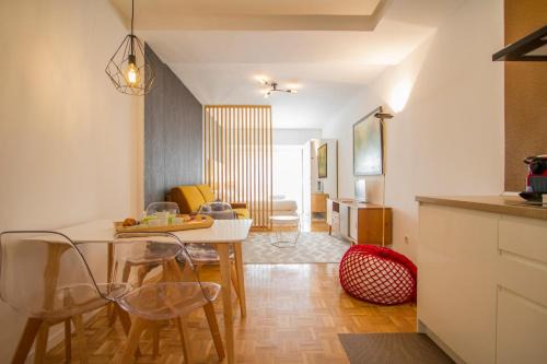 Atocha Appartement | Puerta de Atocha - Acogedor estudio para 4 con piscina