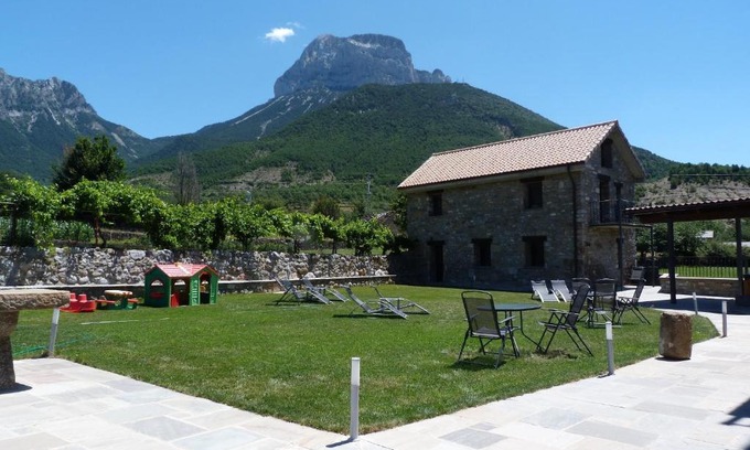 Laspuna Appartement | Puerta de Ordesa Garden