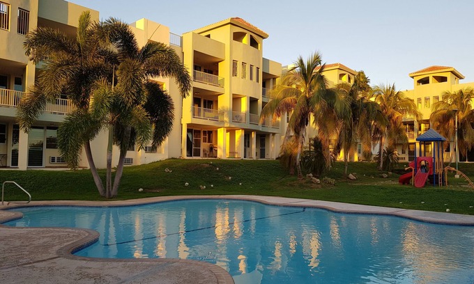 Cabo Rojo Appartement | Puerto Salinas à Combate, magnifique condo avec Ocean Breeze et Birds Sound