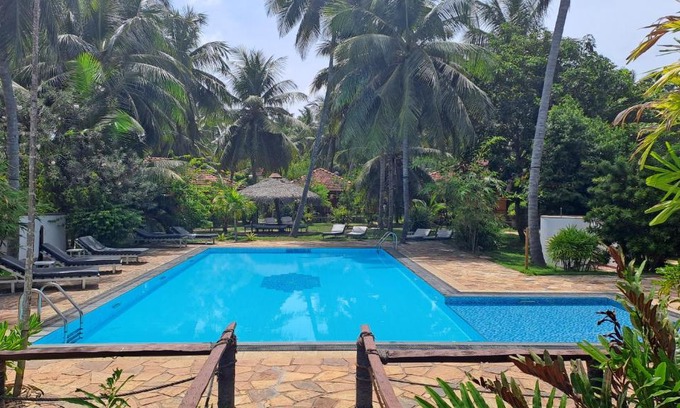 Wennappuwa Station Balnéaire | Puetz Travels Beach Resort