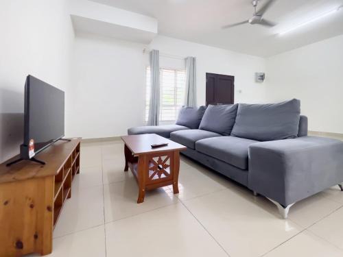 Bandar Puncak Alam Maison | Puncak Alam 3 Bdroom, Eco Grandeur, Uitm, Netflix