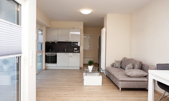 Sulzbach am Main Appartement | PURE LUXURY PLEASURE - Appartement avec sommier à ressorts et terrasse