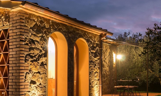 Casale Marittimo Maison | Pure détente dans une ambiance haut de gamme pour 2/3 personnes, piscine, wifi, proche mer