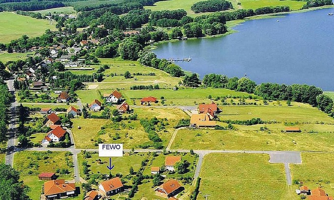 Mecklenburgische Kleinseenplatte Appartement | Détente pure avec vue sur le Vilzsee.