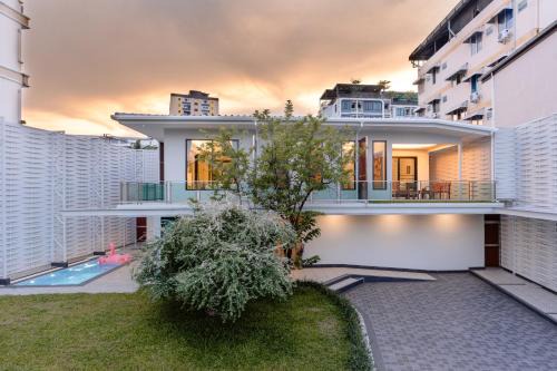 Chang Phueak Villa | PureLux6 - 3BR Pool Villa
