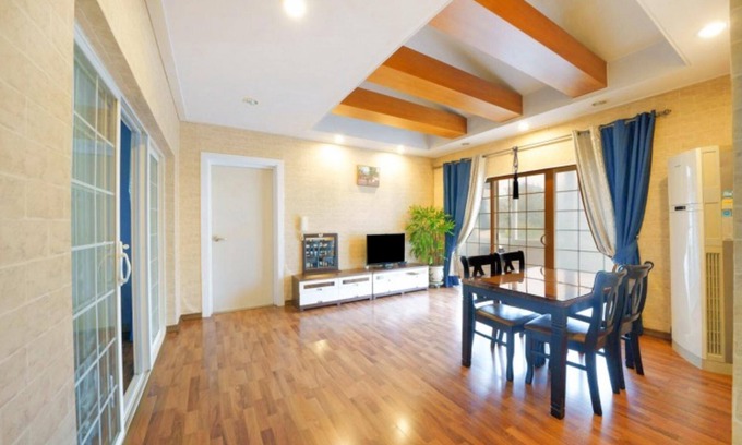 Bongpyeong Maison | Pyeongchang Sugaseong Pension