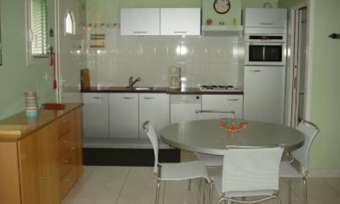 Pyla-sur-Mer Appartement | Pyla Sur Mer: appartement dans villa situé en quatier résidentiel