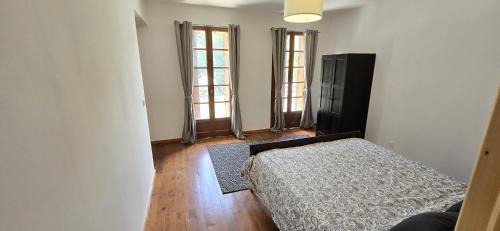 Biert Cabine | Pyrenean Pursuits