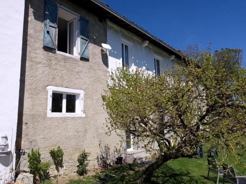 Saint-Gaudens Appartement | Pyrenees Vue - Vues Fantastique, Calme, Jardin, Piscine, Parking Gratuit Sur Place