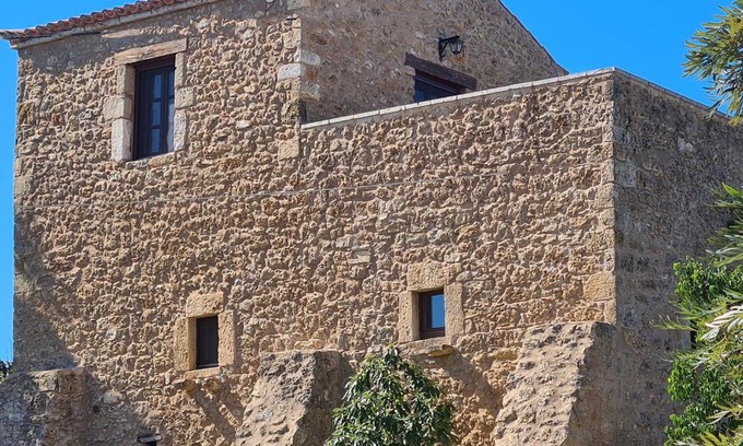 Gythio Maison | Pyrgos 1869 with Private Pool