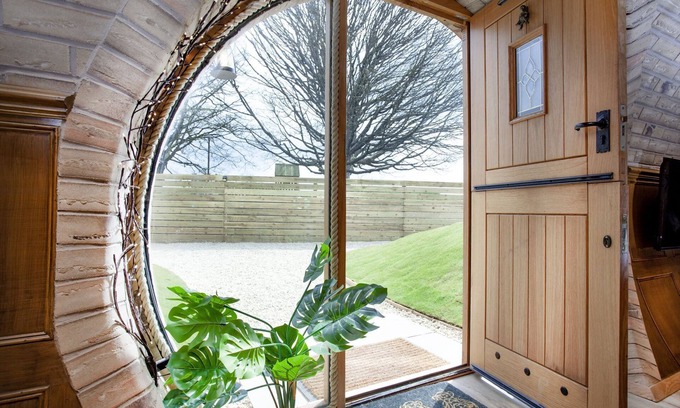 East Horrington Cabine | Quackers, The Little Burrow